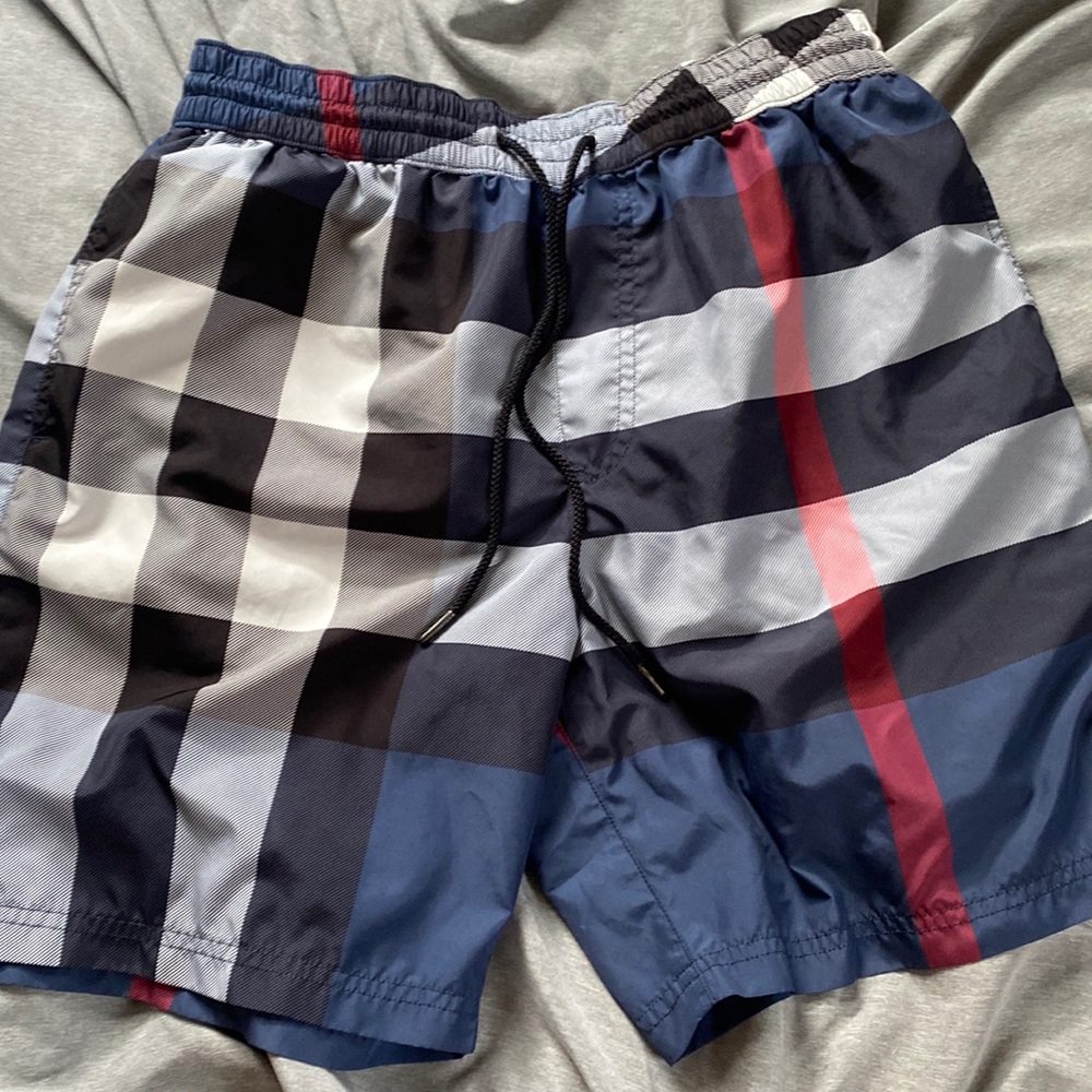 Burberry swim trucks size small in great condition never worn